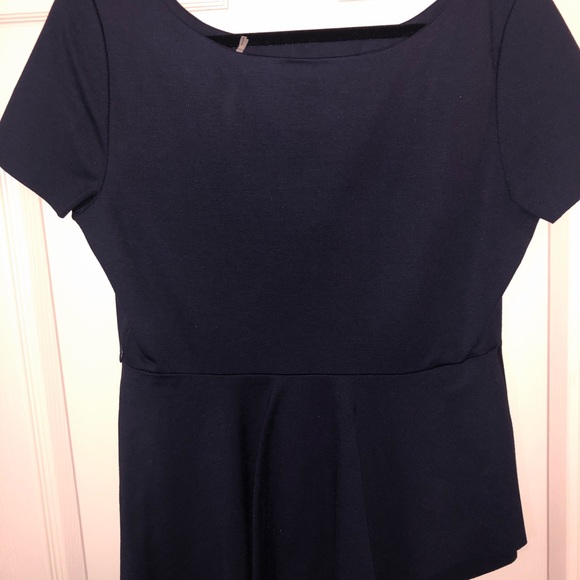 Tahari peplum shirt! Large - Picture 1 of 3